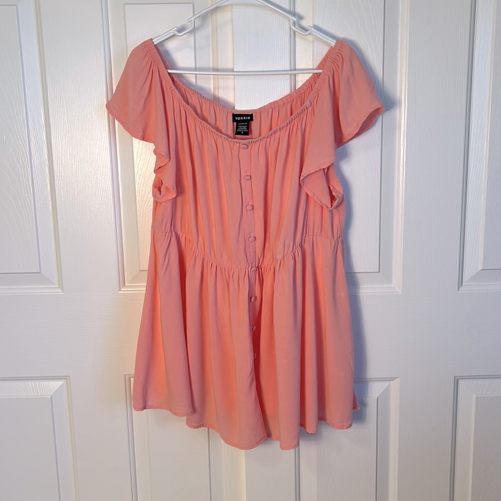 Torrid Coral Off Shoulder, Empire Waist Blouse, Faux Button Up, Size 0, Peach